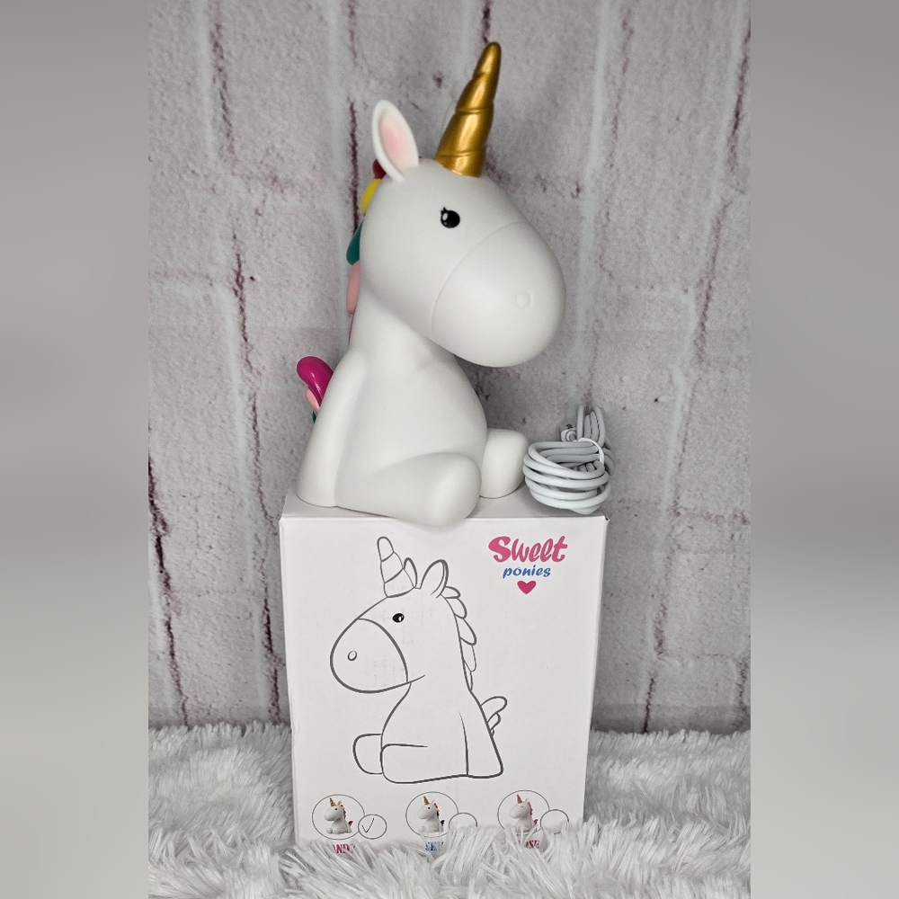 Sweet Ponies Unicorn Night Light – Rechargeable - Picture 2 of 5